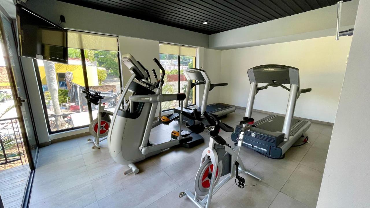Beverly Hills: Hotel And Business Nuevo Cuscatlan Luaran gambar